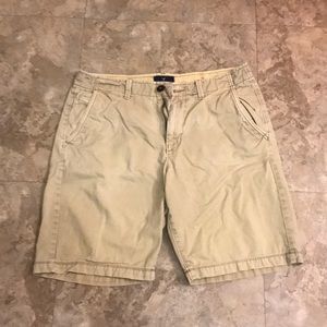 🦅 Classic fit American Eagle tan shorts! 🦅
